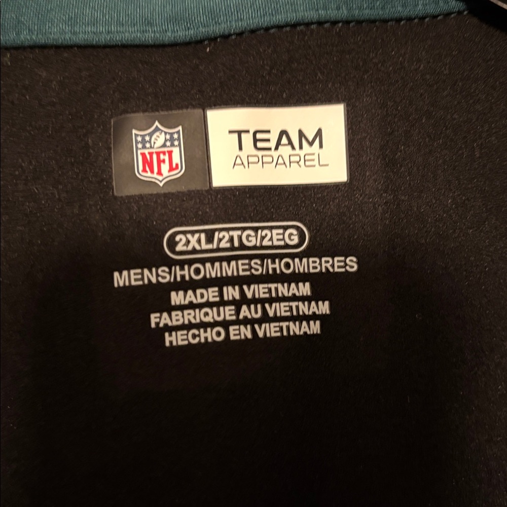 Philadelphia Eagles Men's Green Pullover - Picture 2 of 5